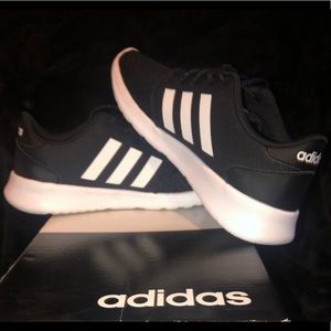 WOMEN'S ADIDAS CLOUDFOAM QT RACER SNEAKERS